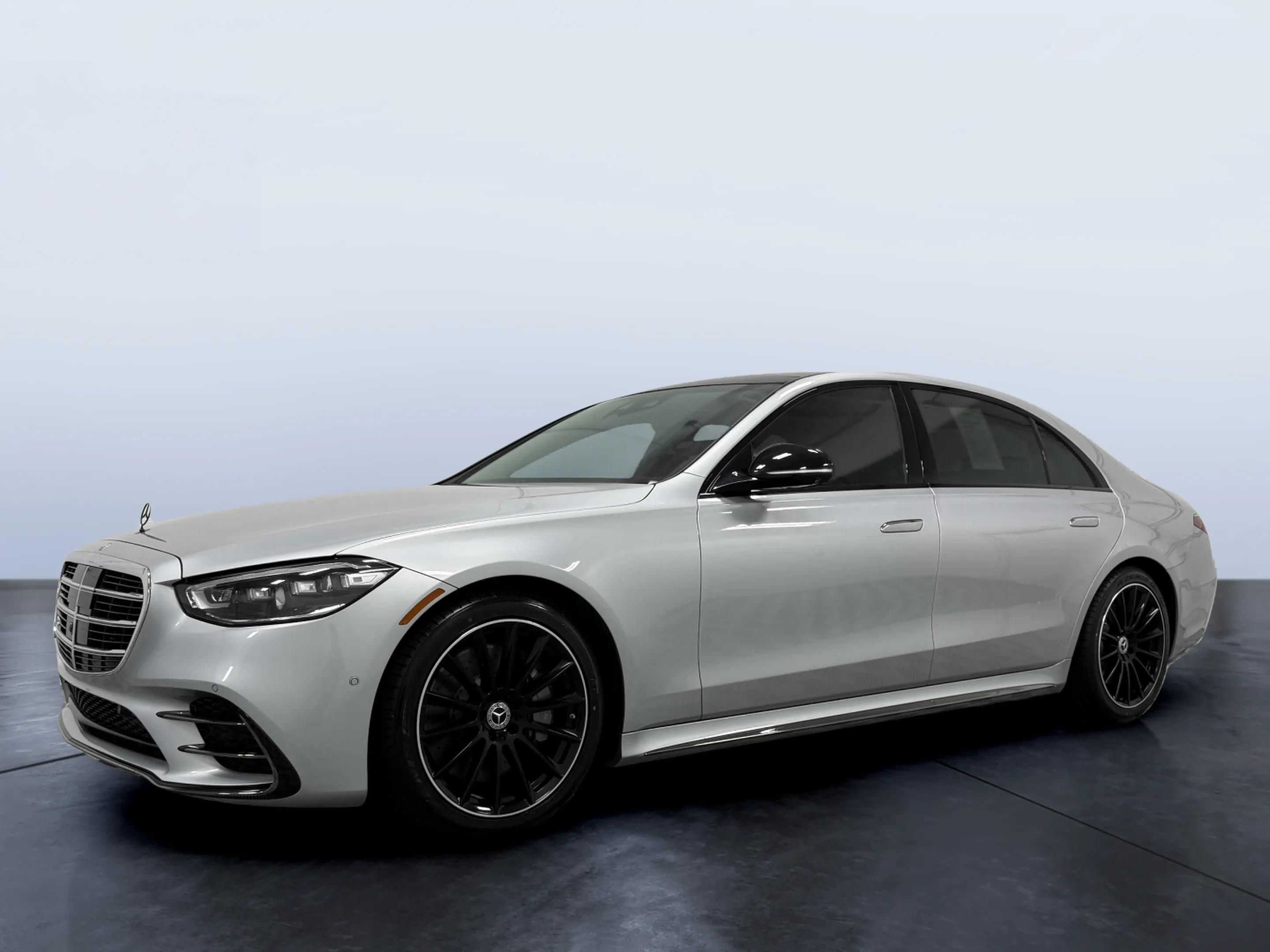 2023 Mercedes-Benz S 580 AMG-Line photo 2