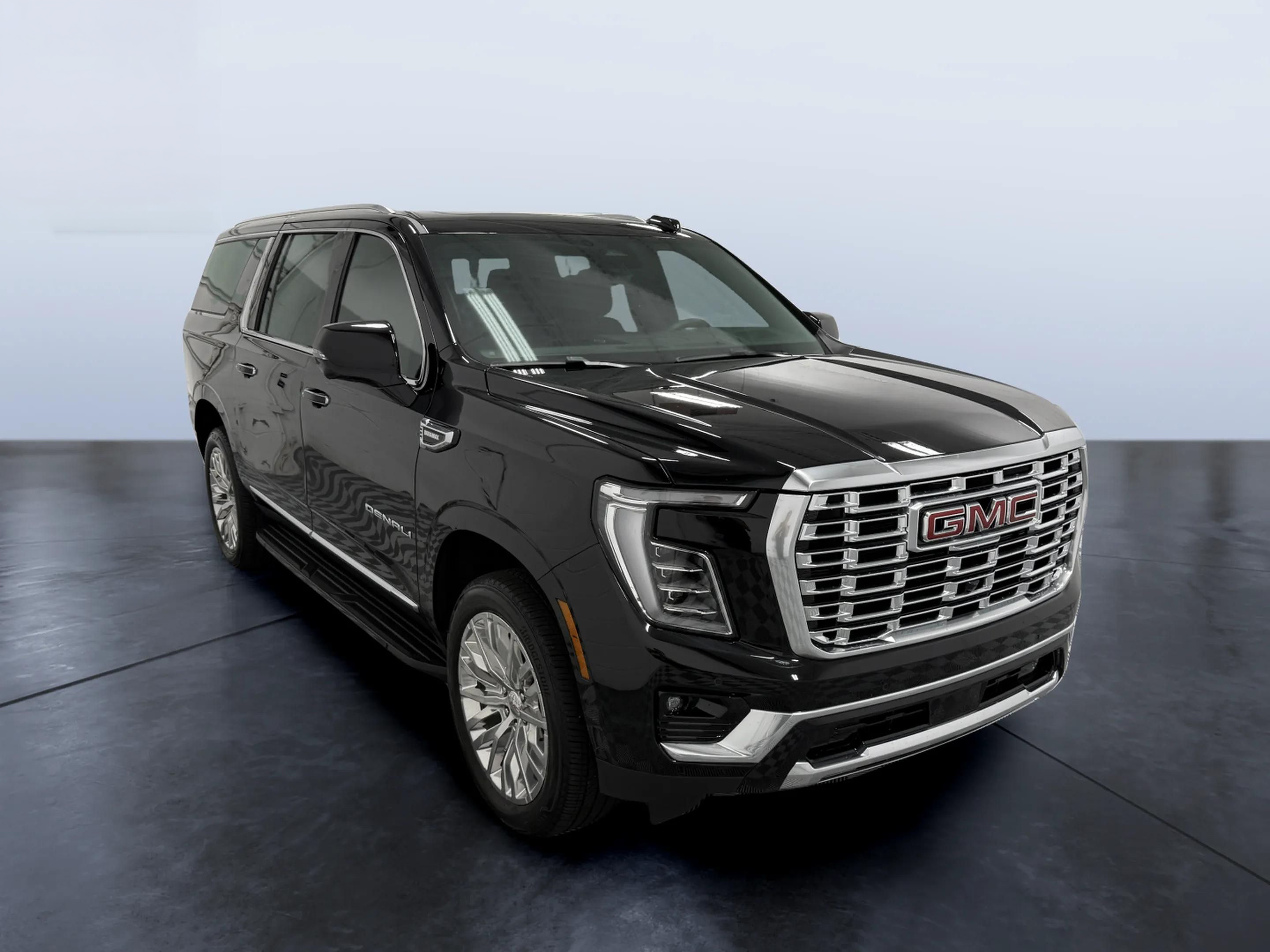 2026 GMC Yukon XL Denali photo 7