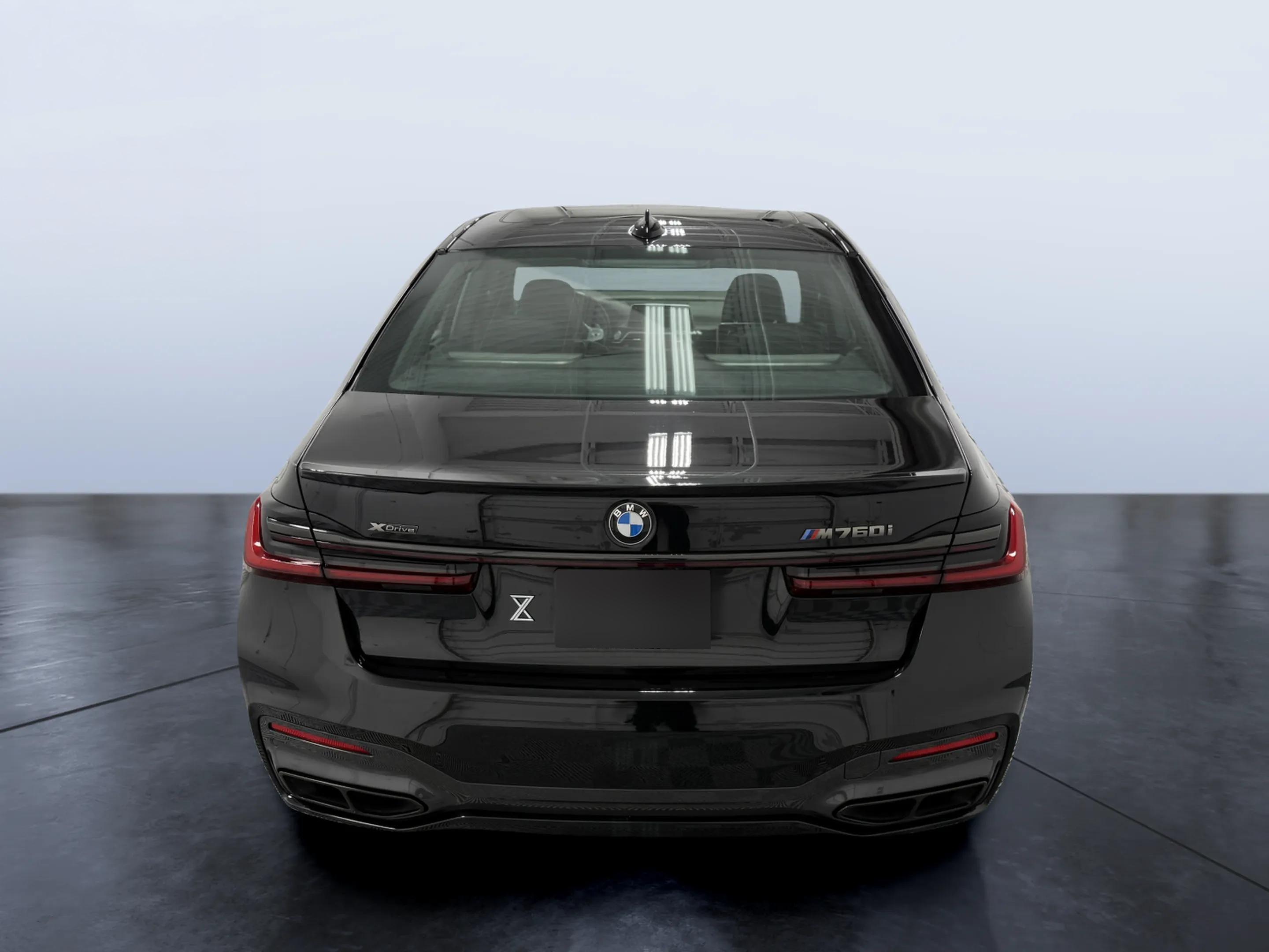 2022 BMW 7 Series M760i xDrive photo 5
