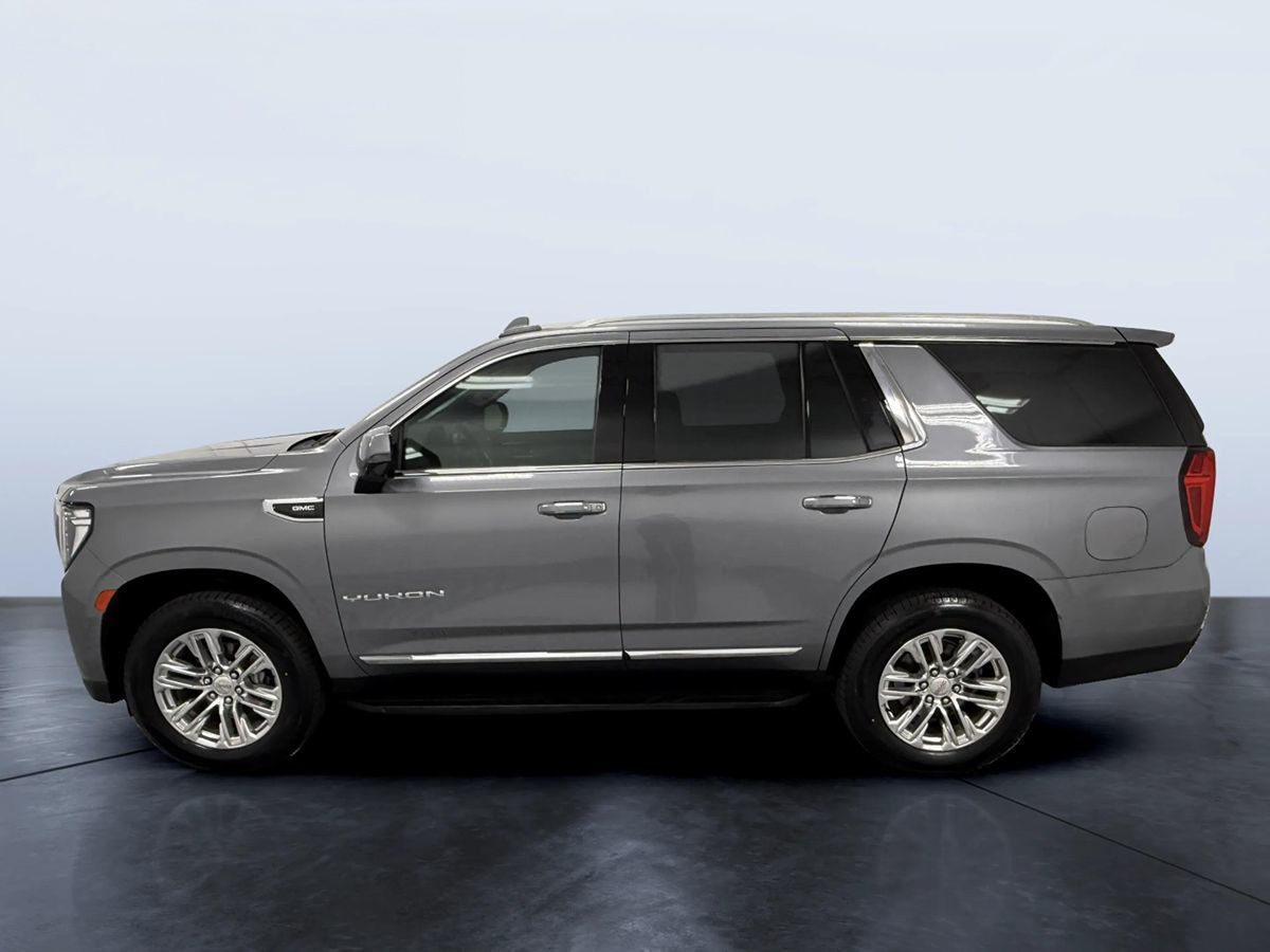 2021 GMC Yukon SLT photo 3