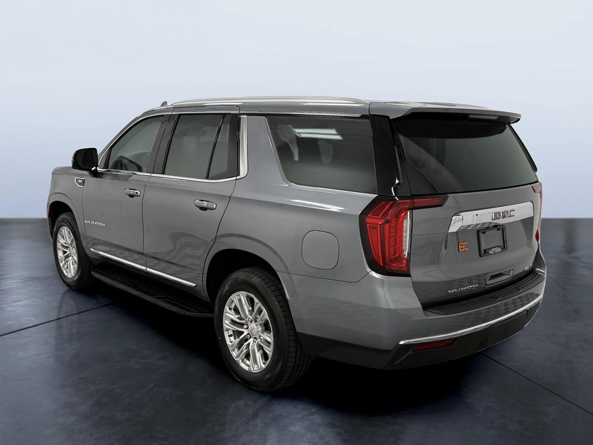 2021 GMC Yukon SLT photo 4