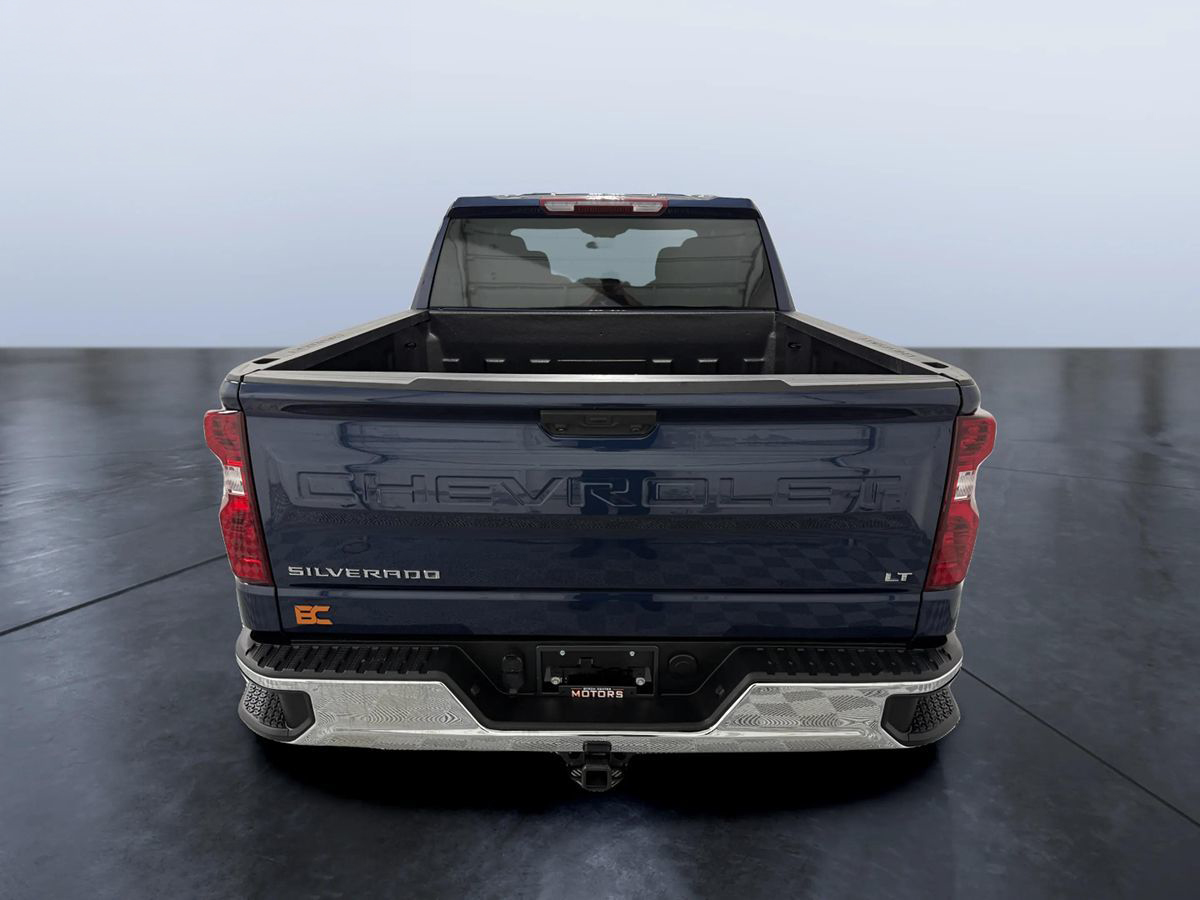 2023 Chevrolet Silverado 1500 LT photo 5