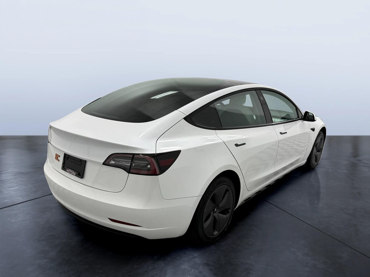 2022 Tesla Model 3 Long Range photo 6