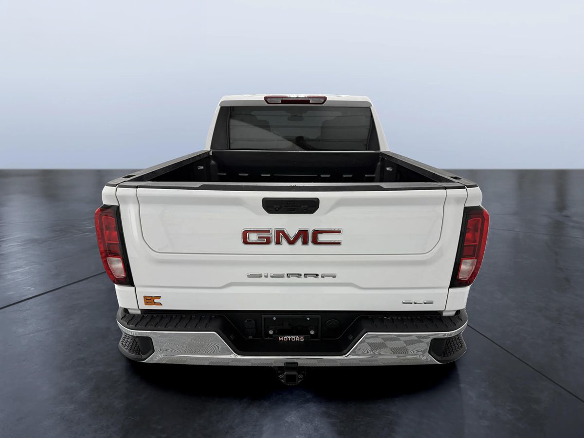 2023 GMC Sierra 1500 SLE photo 5