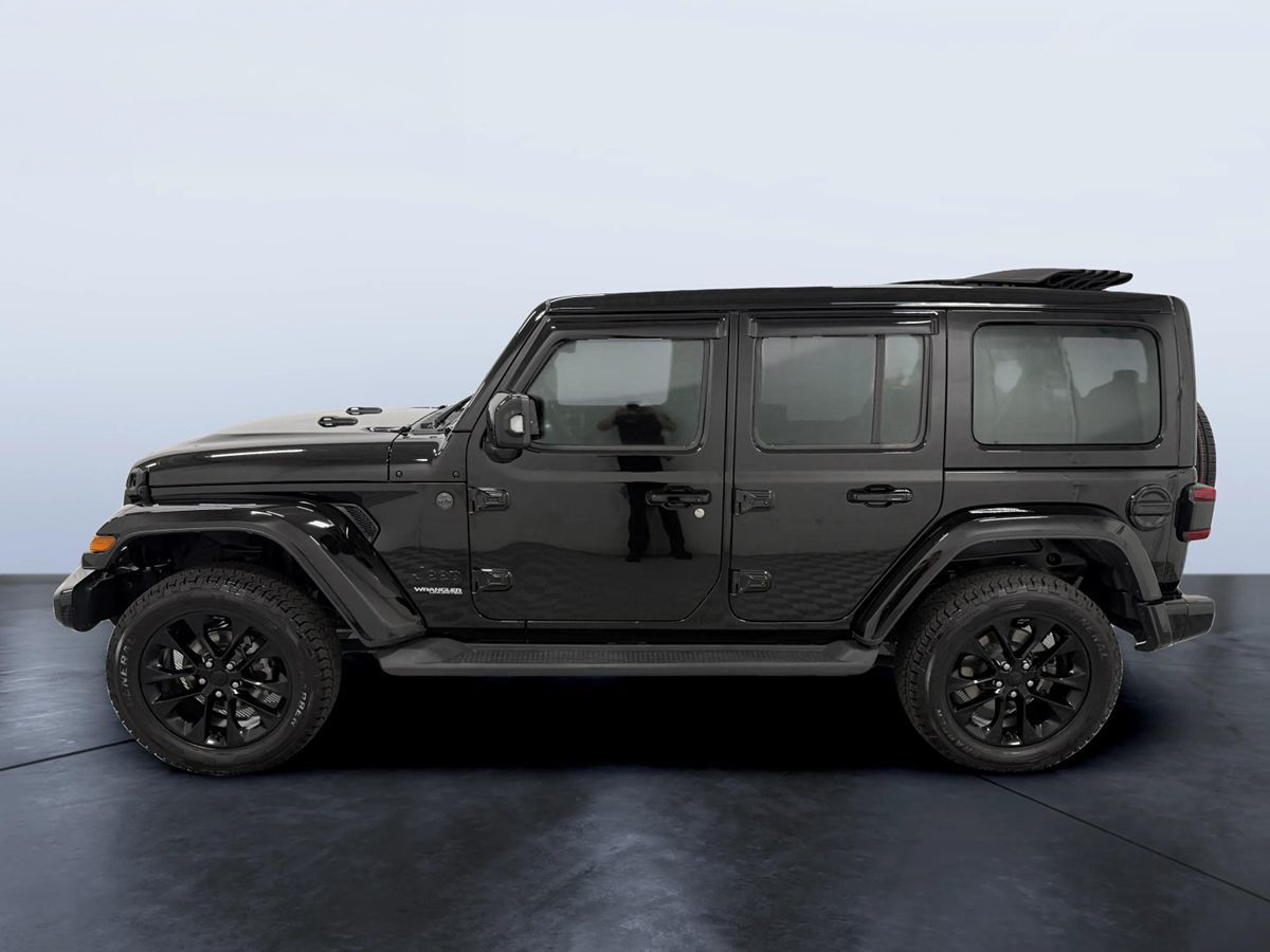 2022 Jeep Wrangler Unlimited High Altitude photo 3